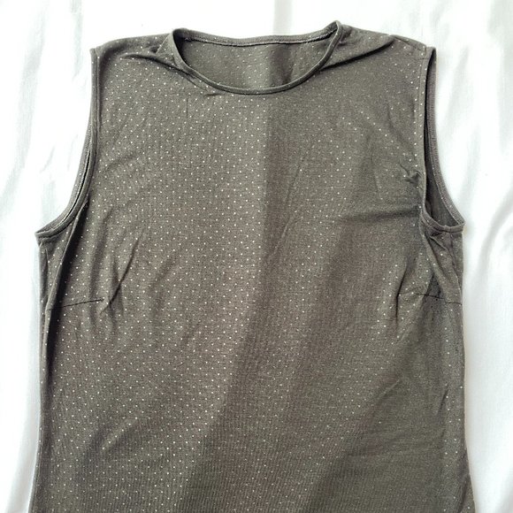 Akris Tank Top, Black with Metallic Black Polka Dots, Very Soft, Size 6. - Picture 1 of 4